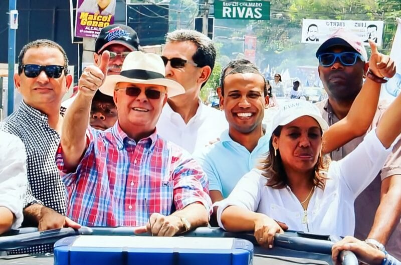 Gabrie Sosa- Evangelina Sosa- Hipolito Mejia
